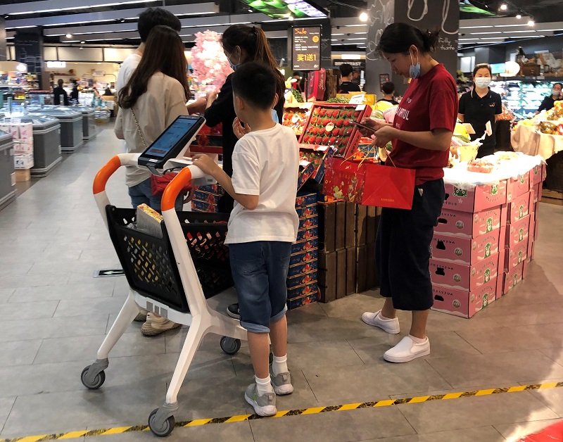 Cashiers ：the smart shopping cart in China has stolen your job 